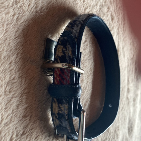 Adorable Coach blue & cream, blue leather trim - Picture 7 of 7